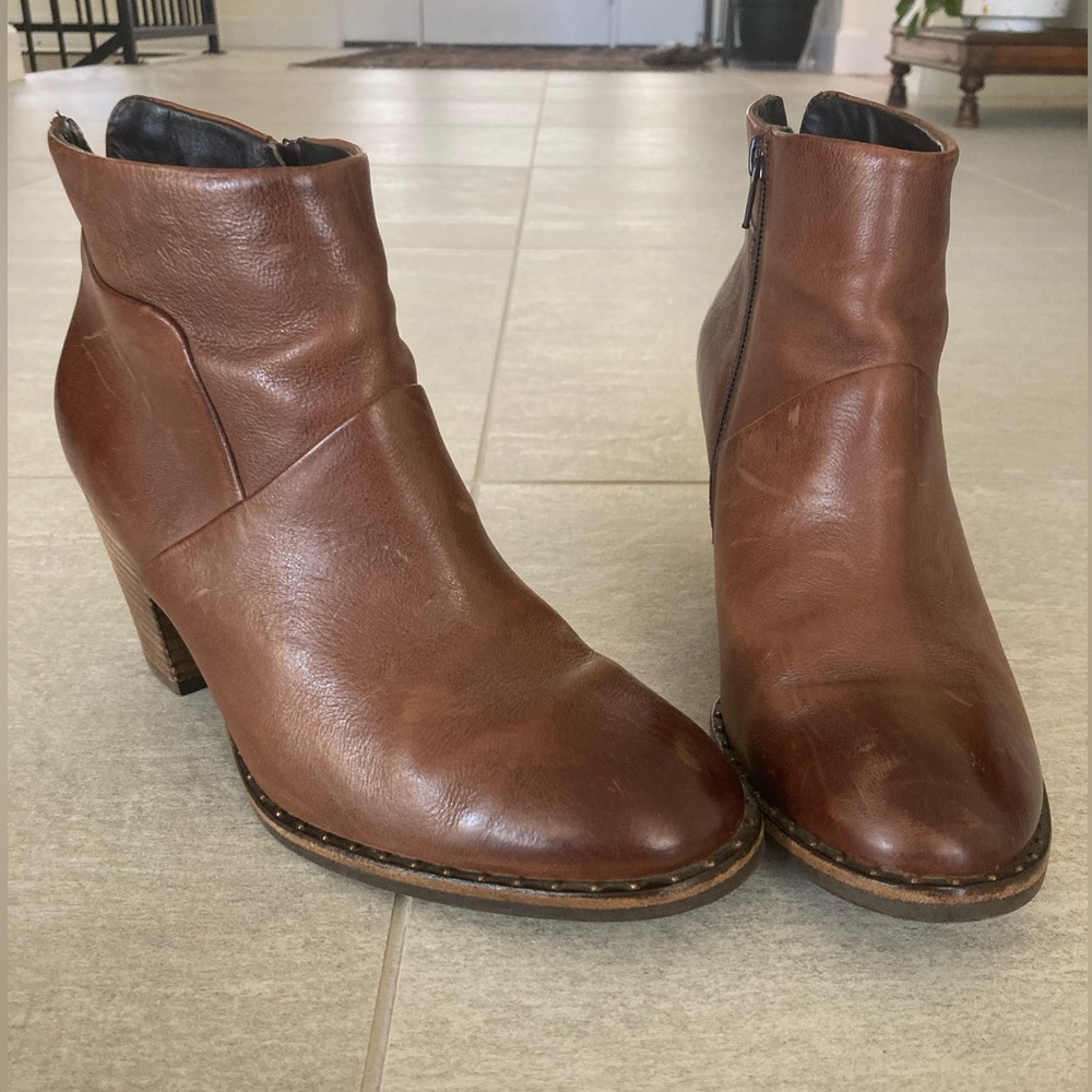 Paul Green brown leather booties EUC!